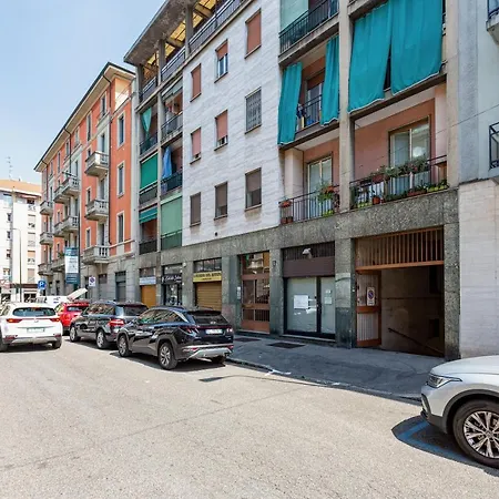 Guesthost - Niguarda Private 15sqm 밀라노